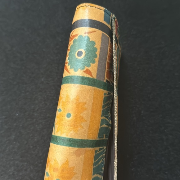 CCO PRICE DROPš„PATRICIA NASH Floral Garden Pattern Brown Trifold Leather Wallet - Picture 5 of 7